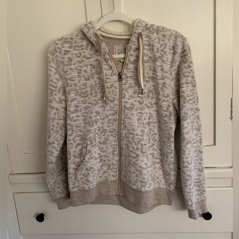 Soho Threads hooded zip up sweater size SP